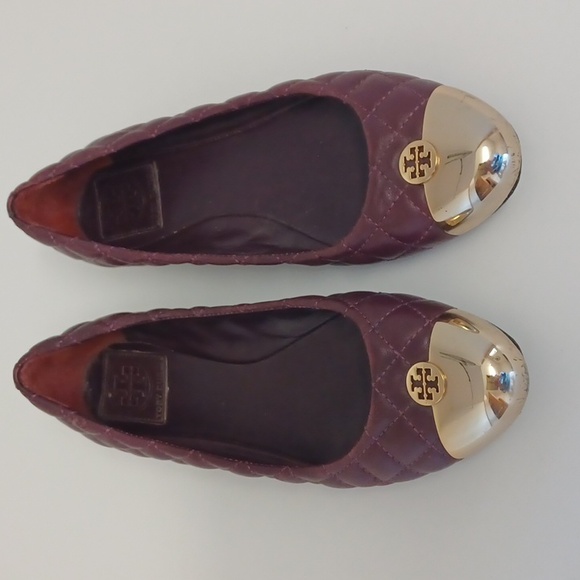 Tory Burch Kaitlin Burgundy Quilted Gold Toe Ballet Flats - Picture 1 of 9